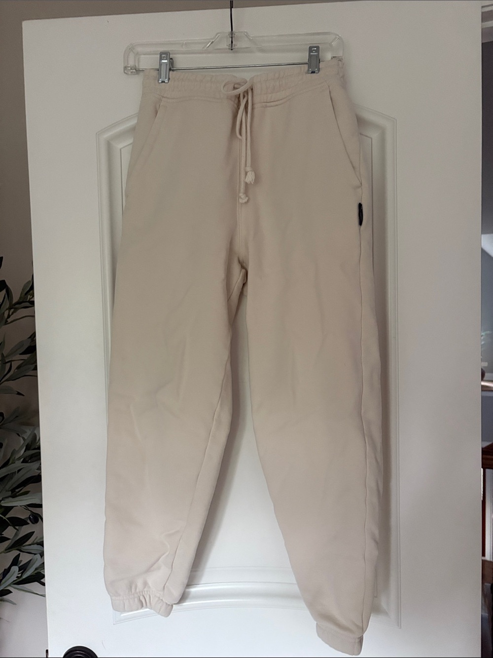 American Eagle Outfitters Cream Drawstring Jogger Sweatpants